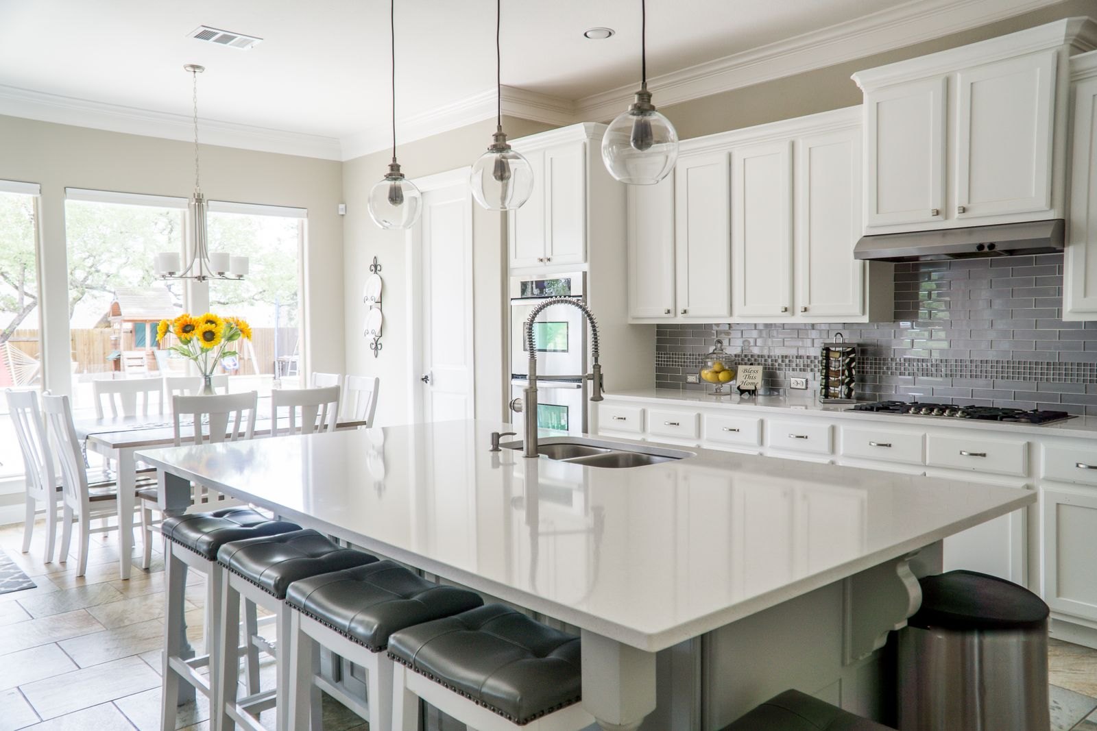 Finished residential kitchen lighting