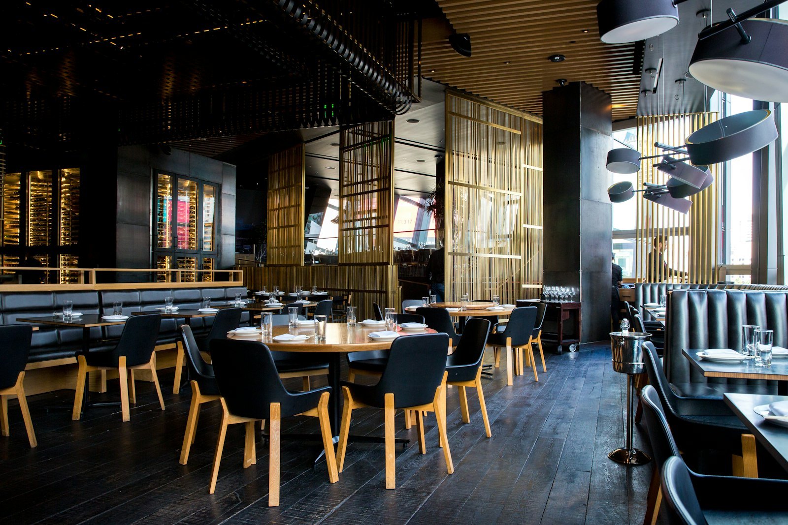 Commercial restaurant lighting and equipment circuits